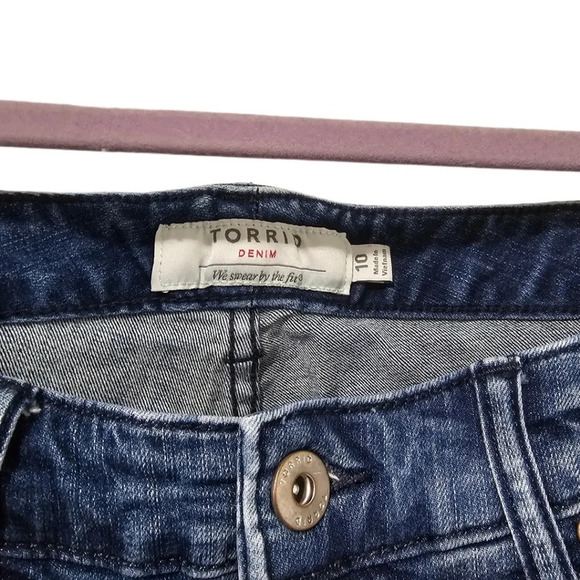 Torrid Dark Wash with Doodle Art Girlfriend Jeans - Picture 4 of 10